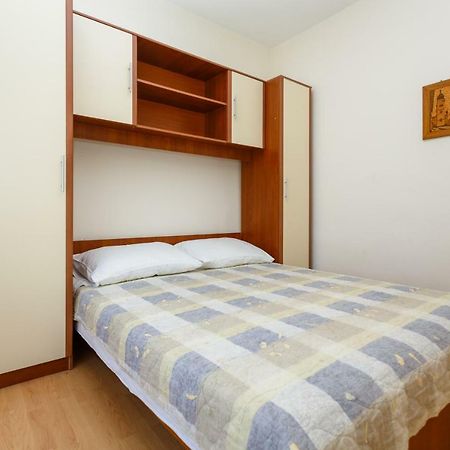 Apartman Jezevac Krk Town Eksteriør billede