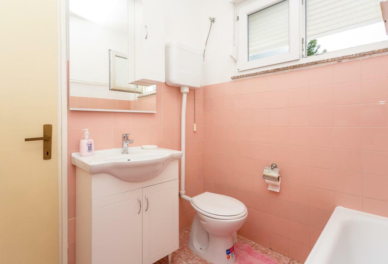 Apartman Jezevac Krk Town Eksteriør billede
