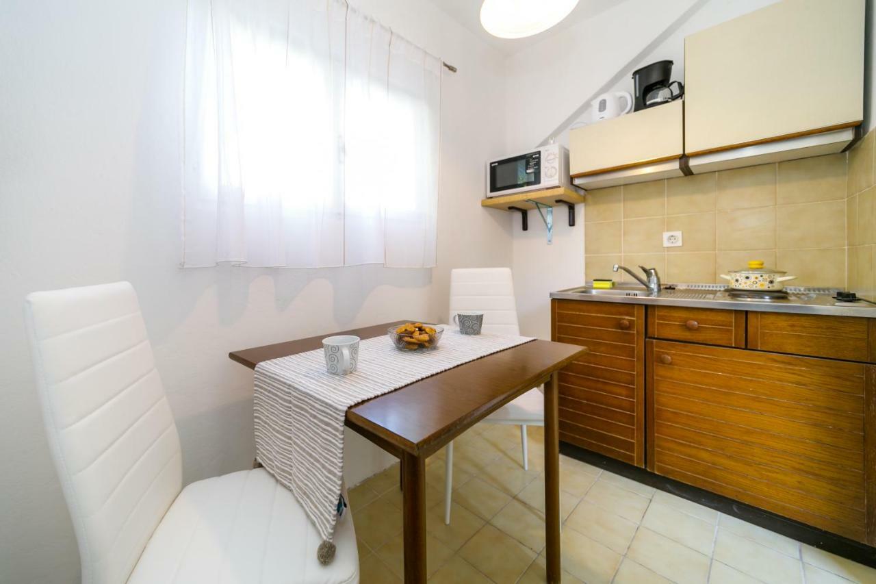 Apartman Jezevac Krk Town Eksteriør billede