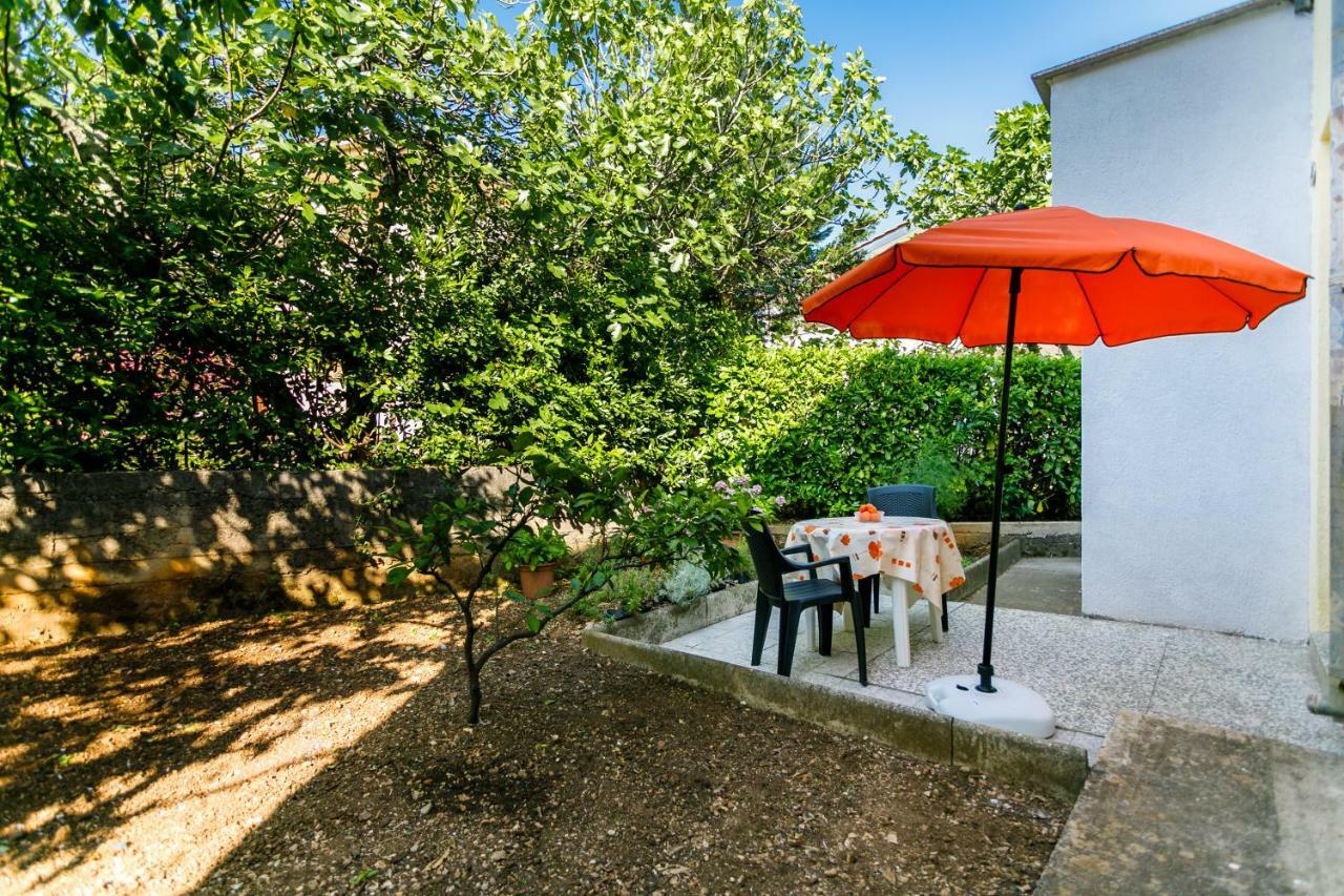 Apartman Jezevac Krk Town Eksteriør billede